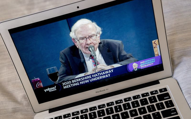 Warren Buffett chia sẻ lý do không xuống tiền khi thị trường sợ hãi: Cuộc khủng hoảng lần này rất khác! - Ảnh 1.